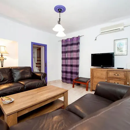 Amethyst Apartman *
