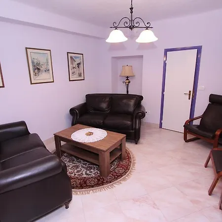 Apartment Apartment Amethyst *